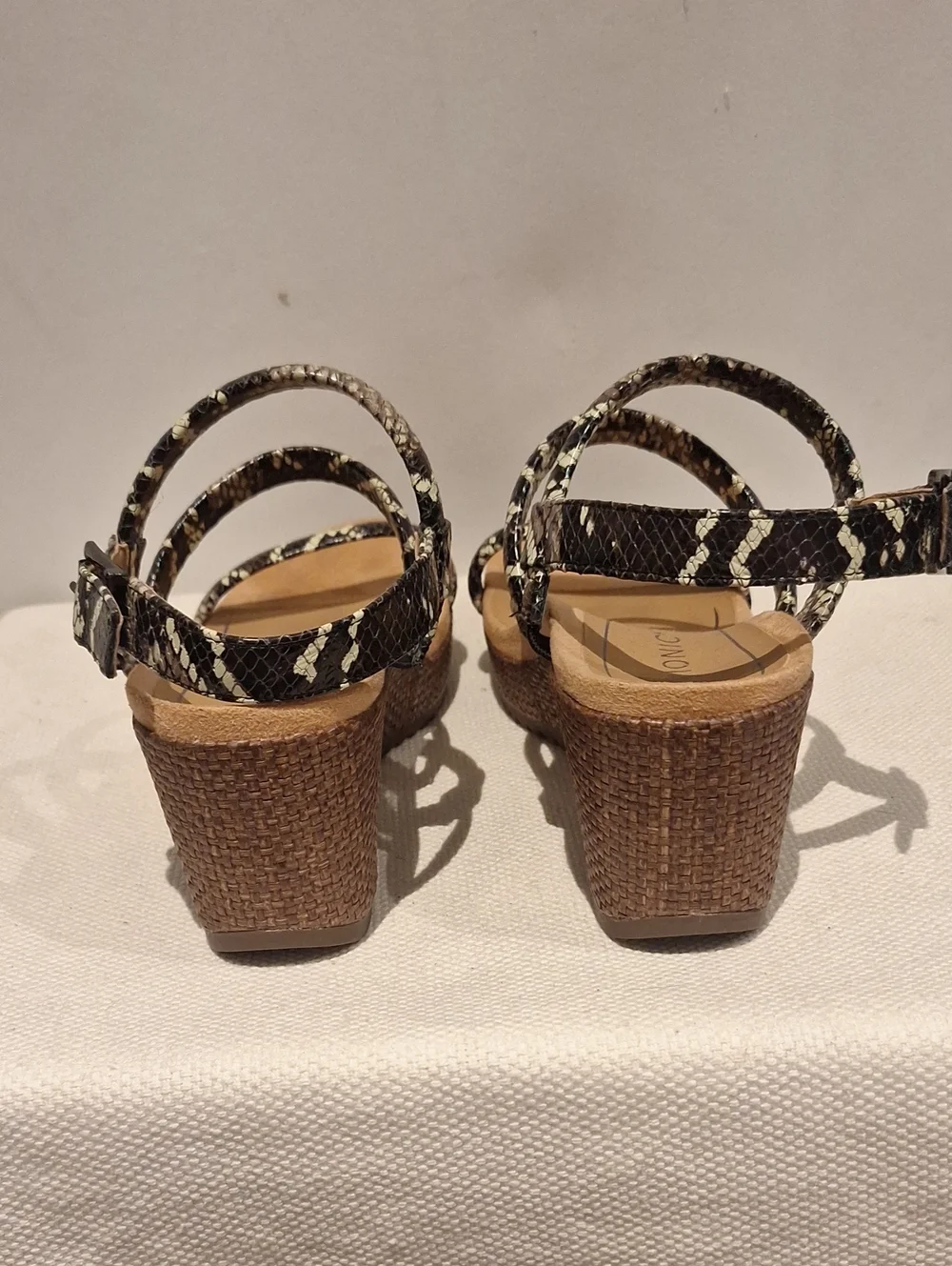 Vionic wedge sandals